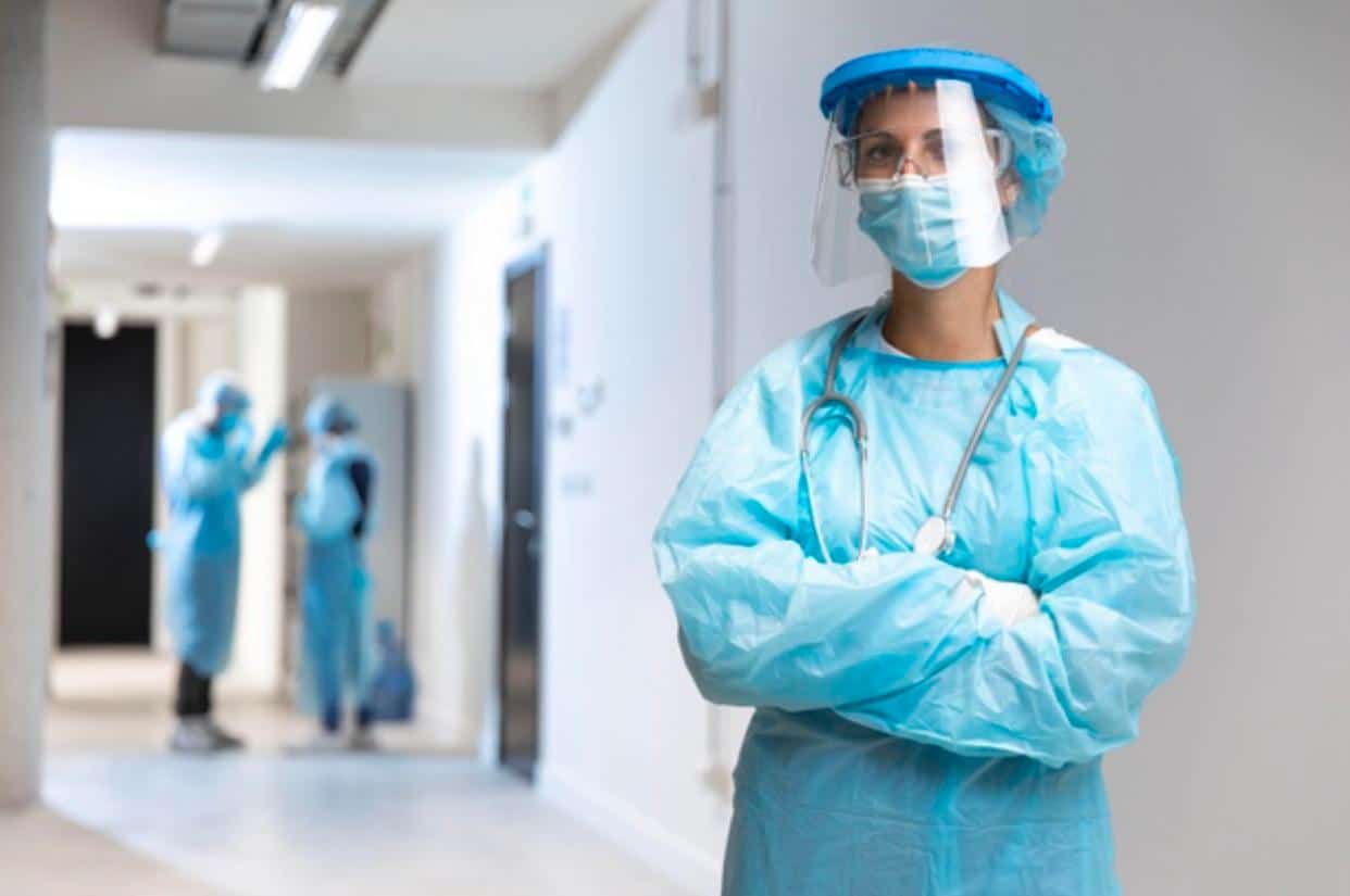 Nosotros Contigo da ayuda psicológica a médicos y personal de enfermería por COVID-19