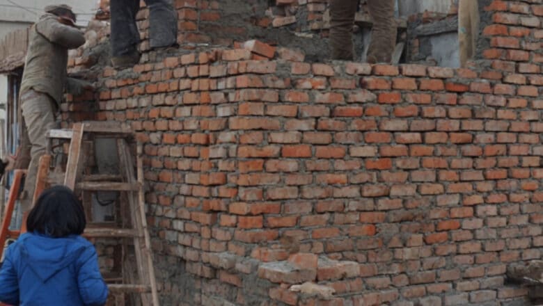 HIJOS DEL ESFUERZO: GENERACIONES QUE CRECEN ENTRE  CASAS EN OBRA NEGRA
